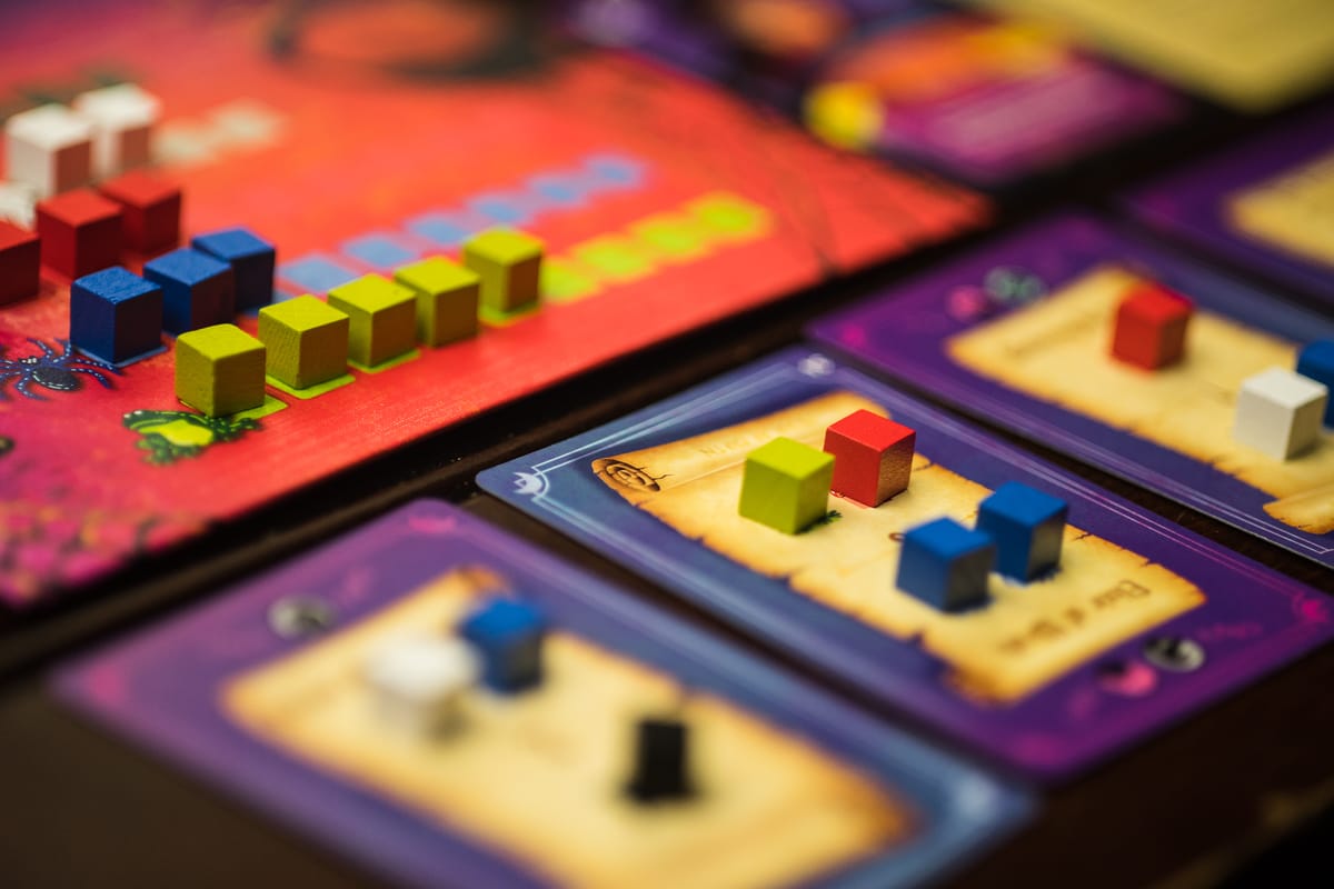 Issue 32: Whirling Witchcraft first look — plus cooperative board games like Pandemic